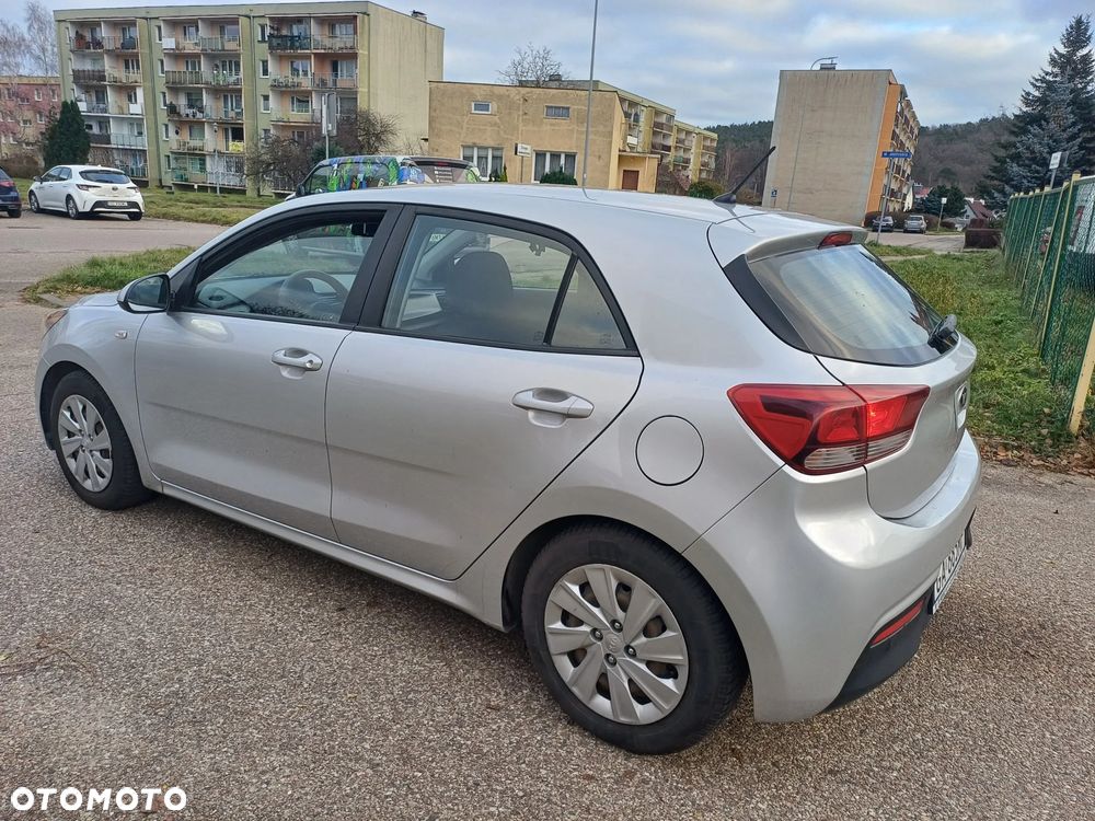 Kia Rio 1.2 Business Line - 7