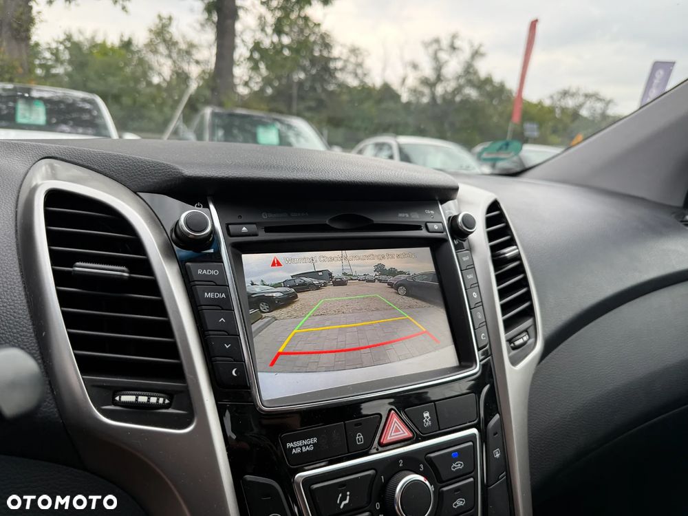 Hyundai i30 1.6 CRDI Select - 26