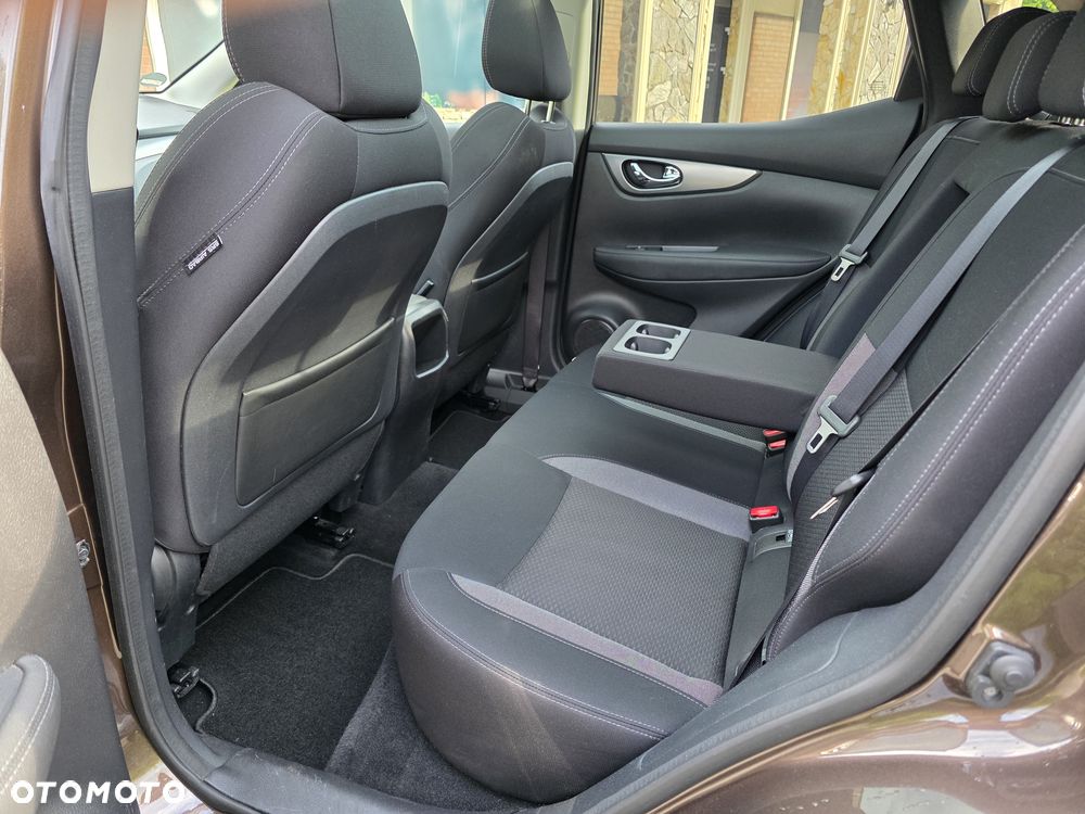 Nissan Qashqai 1.3 DIG-T Tekna EU6d - 12