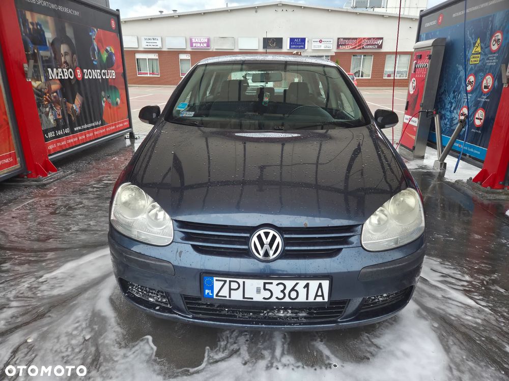 Volkswagen Golf - 1