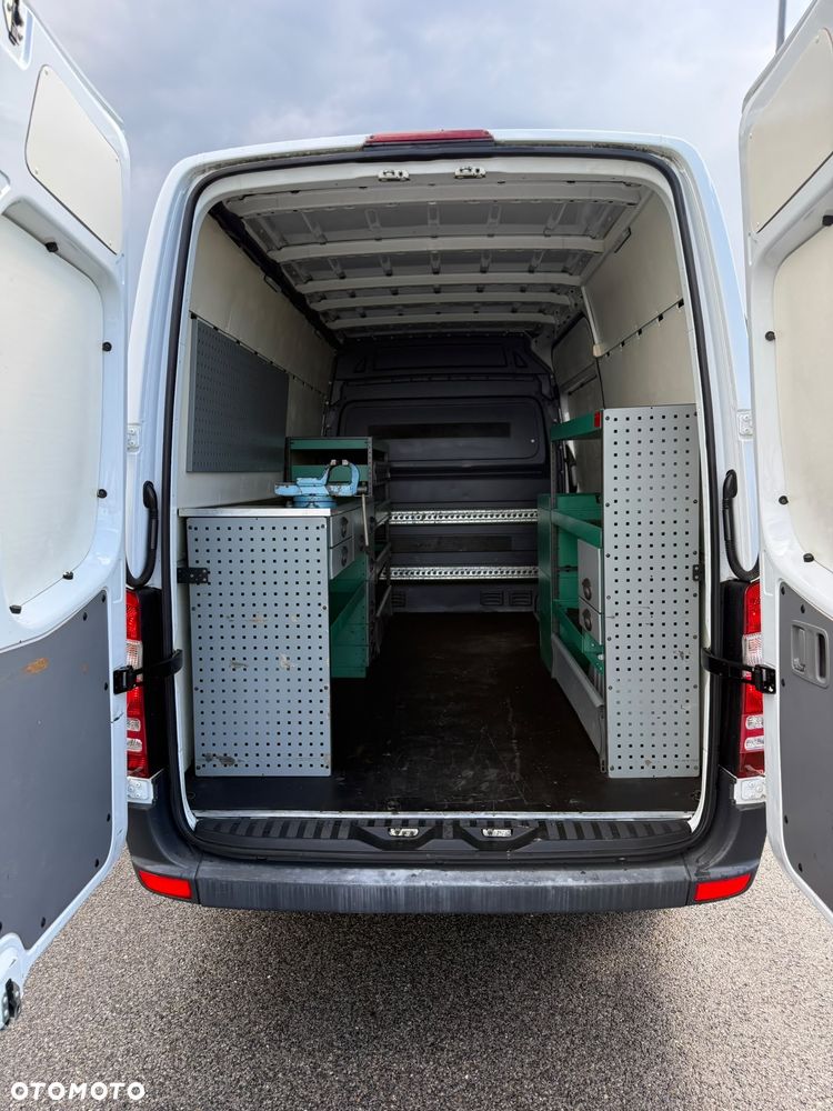 Mercedes-Benz Sprinter - 5