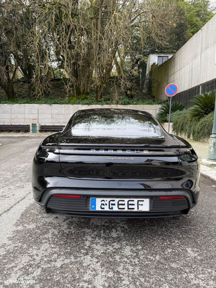 Porsche Taycan 4S - 8