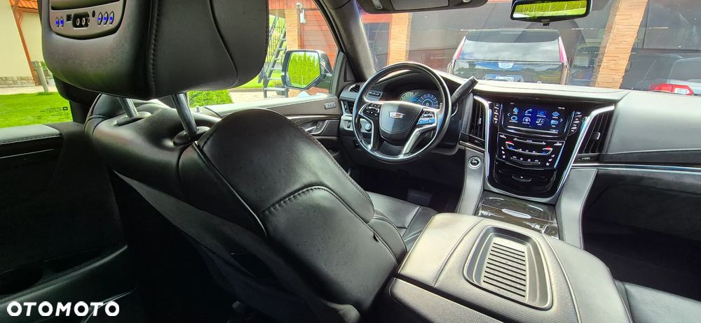 Cadillac Escalade 6.2 V8 AWD AT Platinum - 12