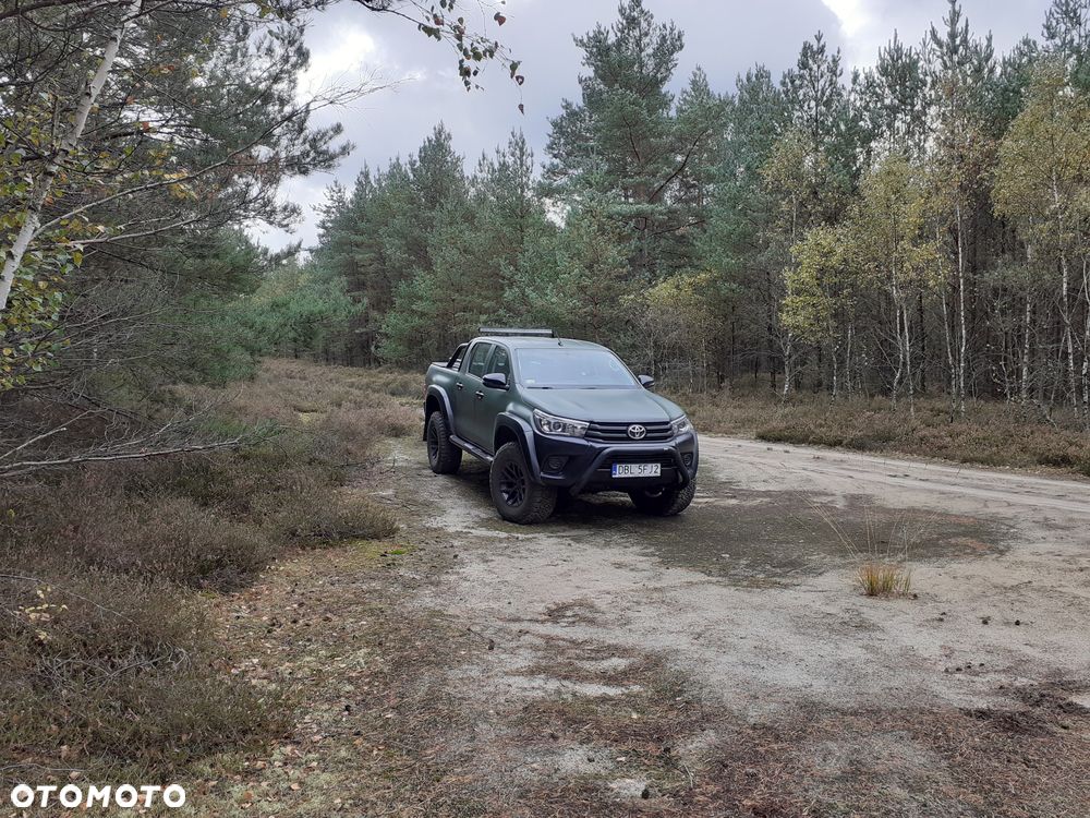 Toyota Hilux 2.4 D-4D Extra Cab DLX 4x4 - 3