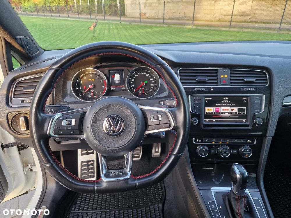 Volkswagen Golf GTI Performance BlueMotion Technology DSG - 11