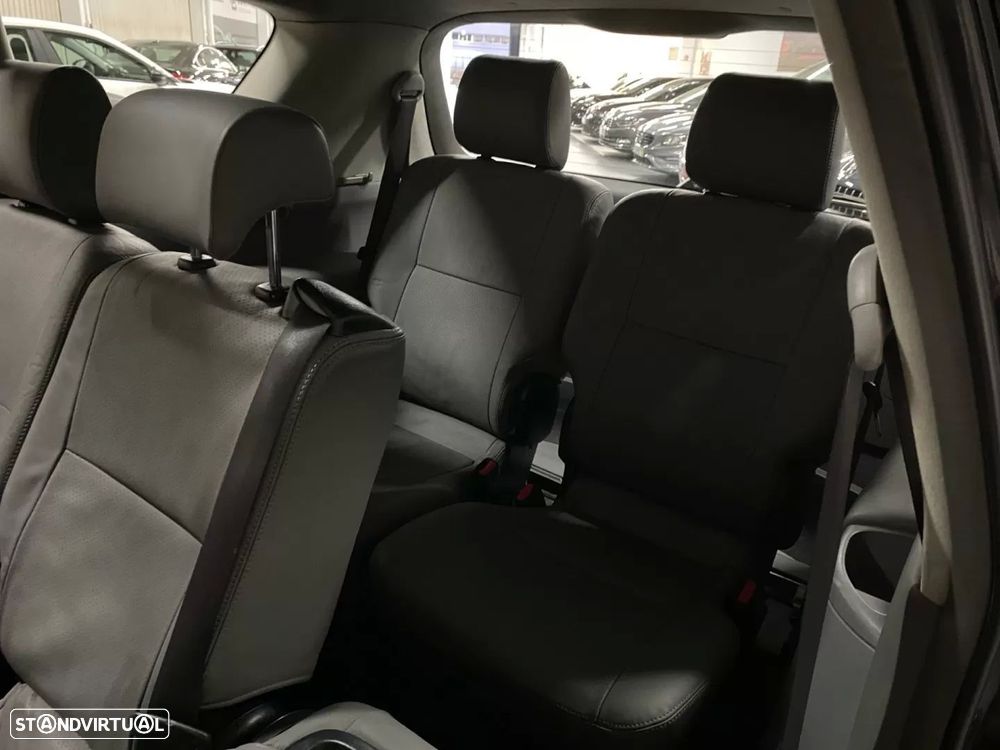 Toyota Avensis Verso 2.0 D-4D Sol TA - 19