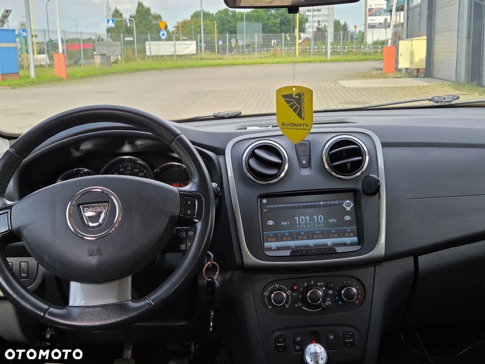 Dacia Sandero TCe 90 S&S Laureate - 2