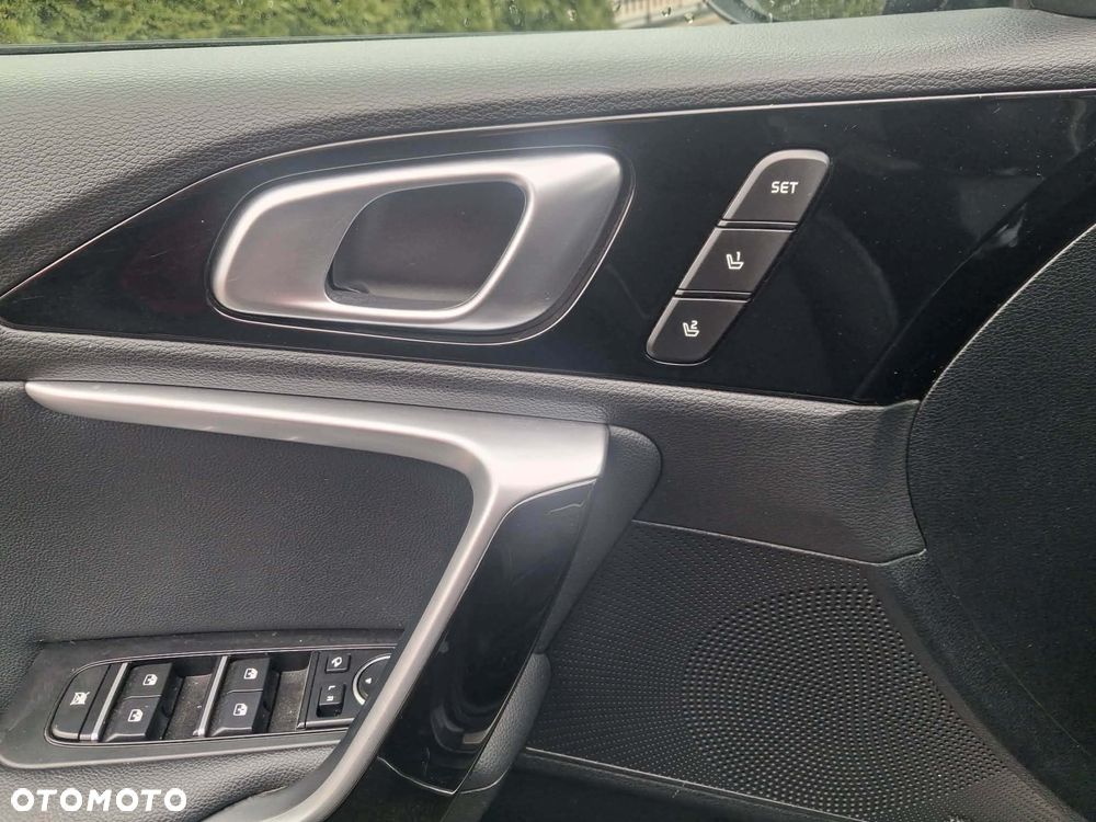 Kia XCeed 1.4 T-GDI L Business Line DCT - 17