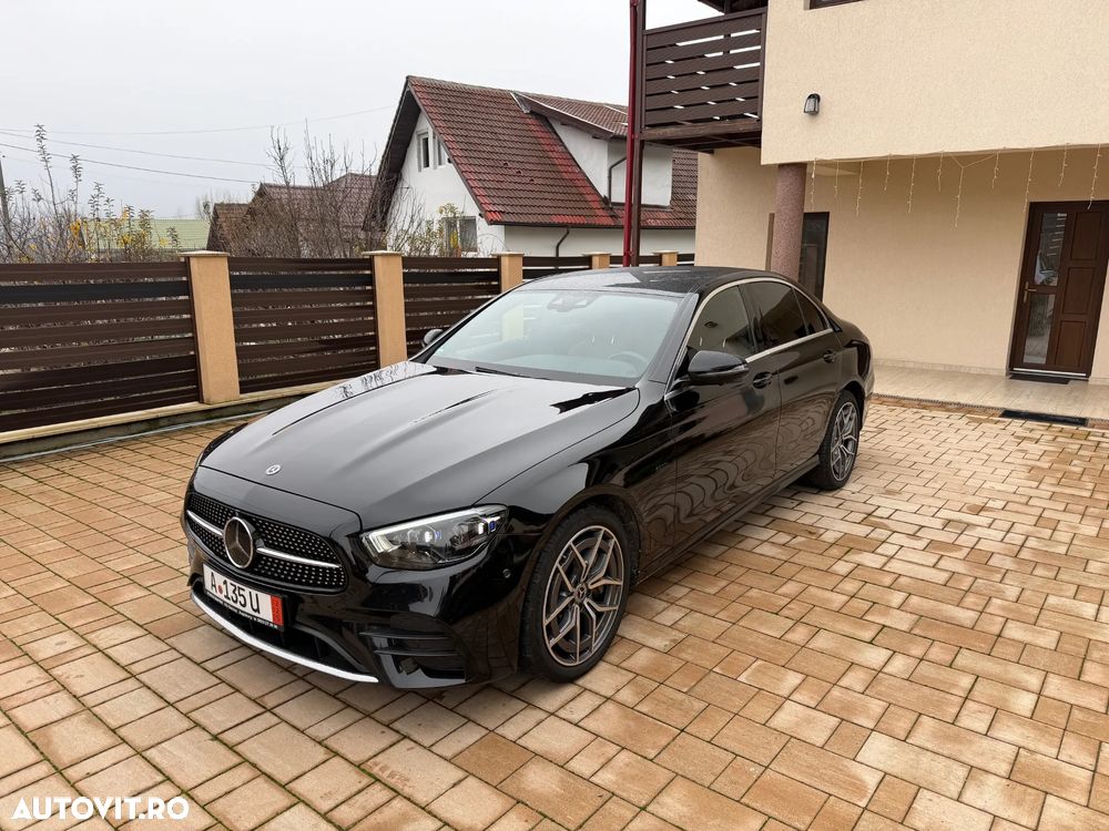 Mercedes-Benz E 300 de Aut. - 1