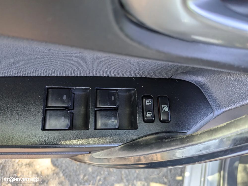 Toyota Auris 1.4 D-4D Comfort - 6