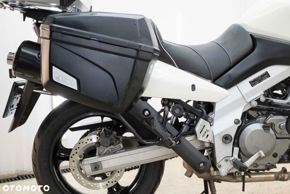 Suzuki DL - 15