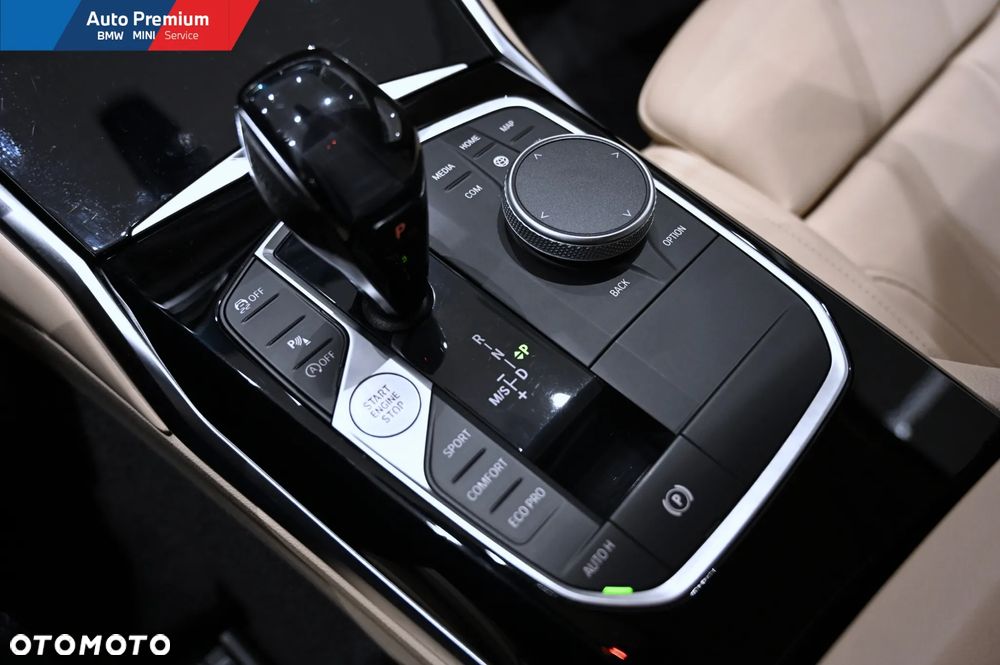 BMW Seria 3 320i - 7