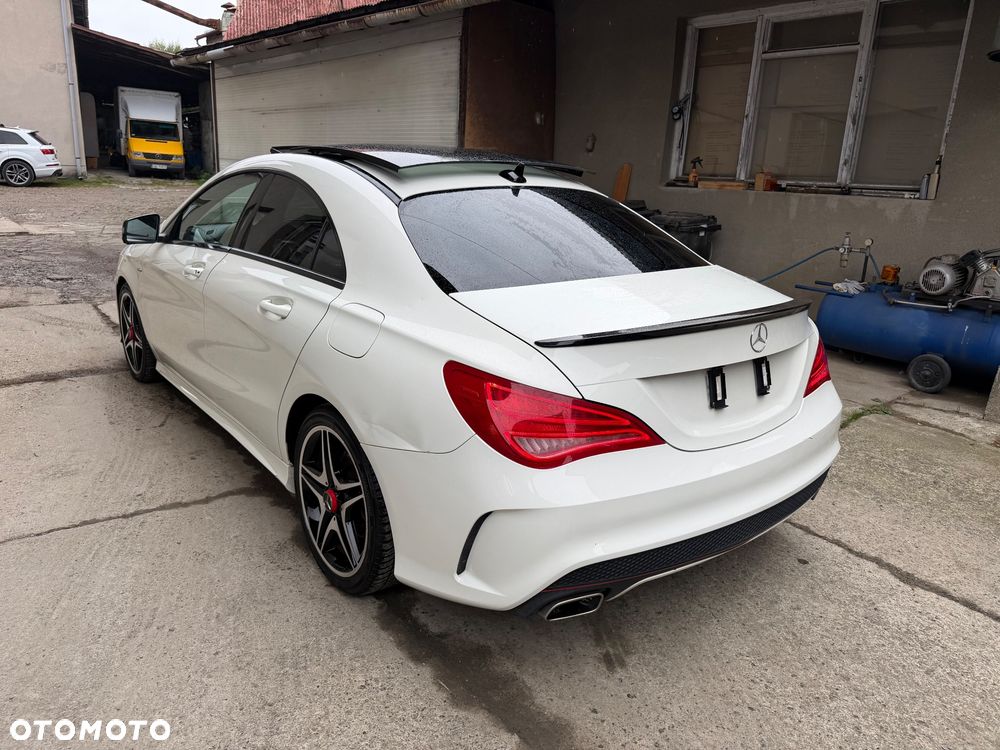 Mercedes-Benz CLA 180 AMG Line - 6