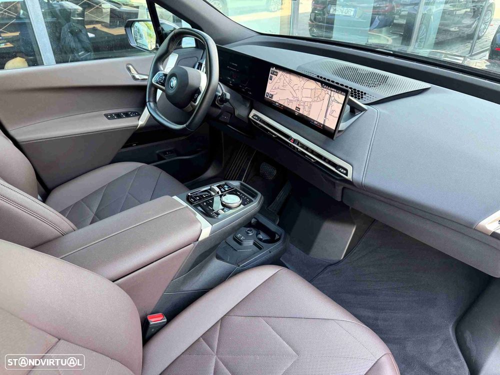 BMW iX xDrive 40 - 10