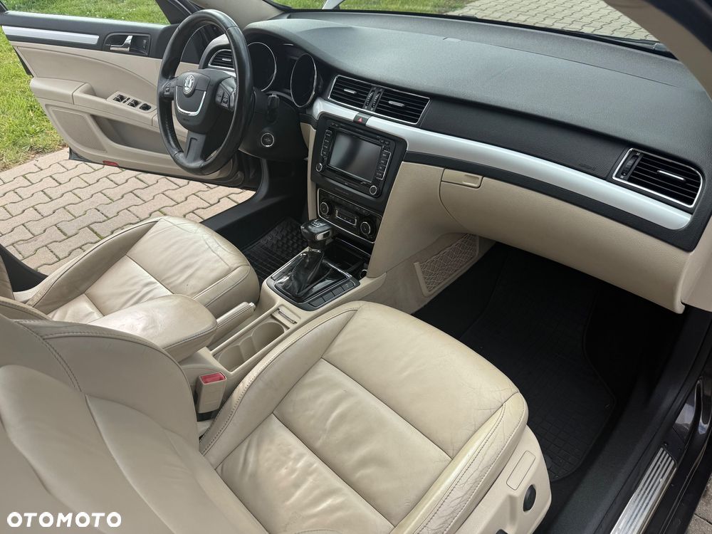 Skoda Superb 1.8 TSI Elegance DSG - 14