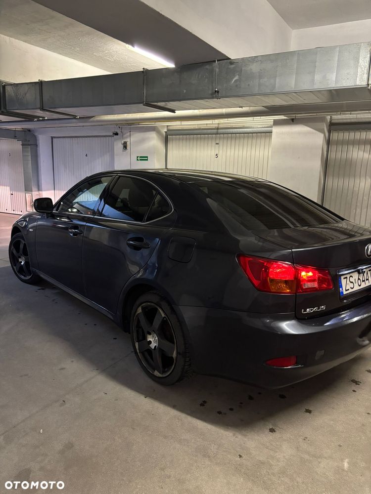 Lexus IS 220 D Prestige - 25