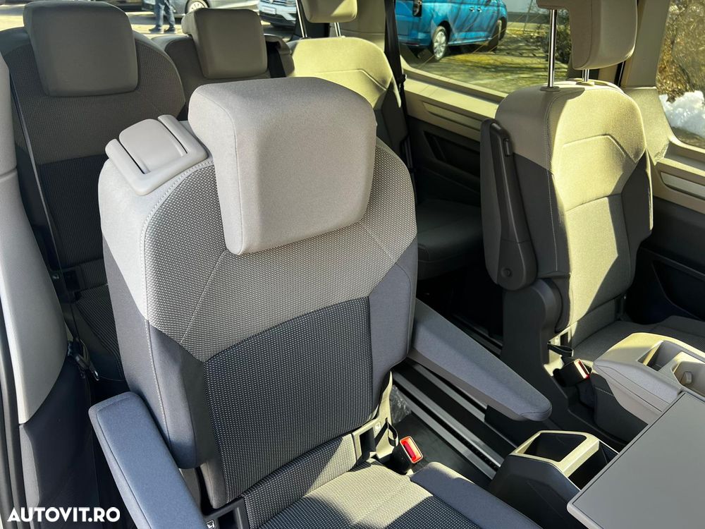 Volkswagen Multivan - 13