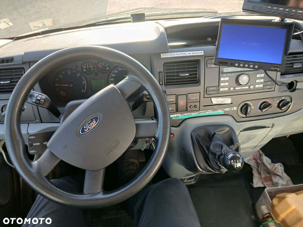 Ford Transit 460M - 14