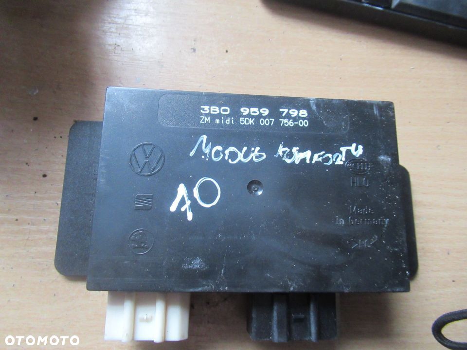 MODUŁ KOMFORTU VW PASSAT B5 3B0959798