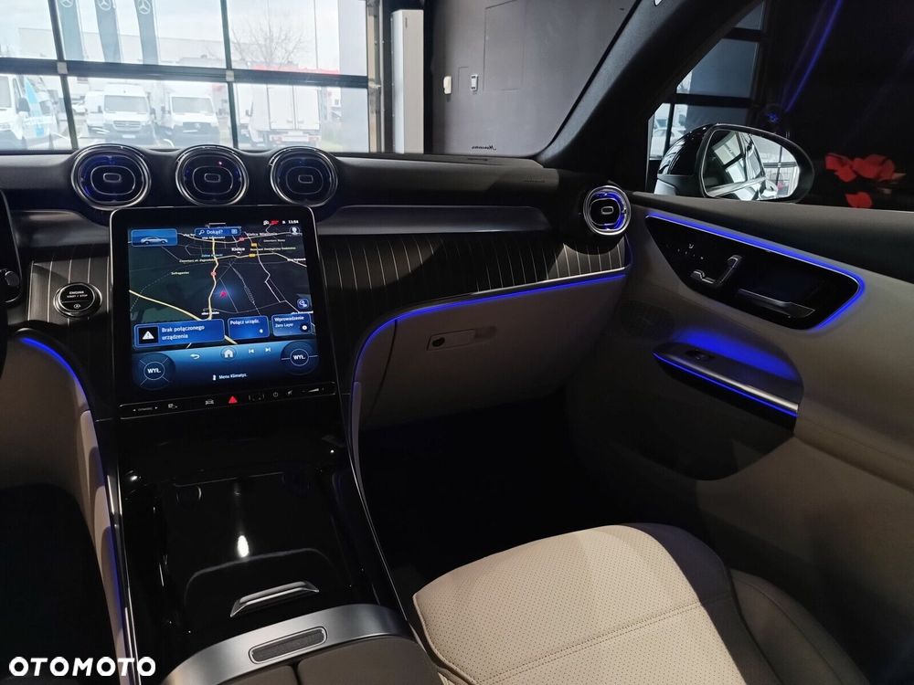 Mercedes-Benz GLC - 24