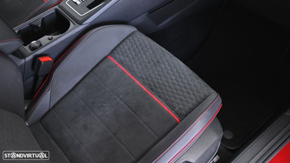 VW Golf 2.0 TSI GTI Clubsport DSG - 38