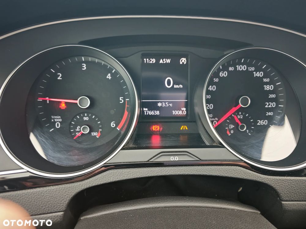 Volkswagen Passat 2.0 TDI SCR (BlueMotion Technology) DSG Highline - 18