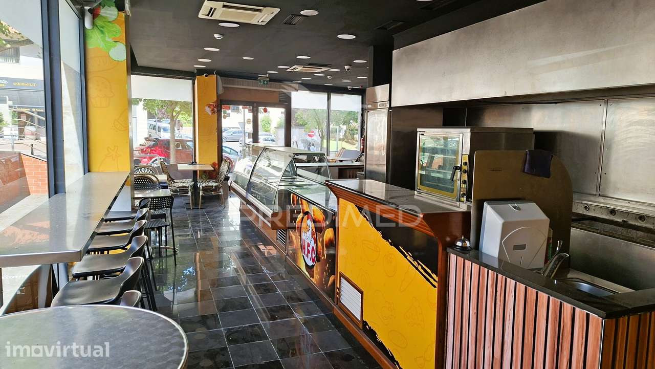 Restaurante/Churrasqueira - Colinas do Cruzeiro . Arrendamento com... - Grande imagem: 2/29