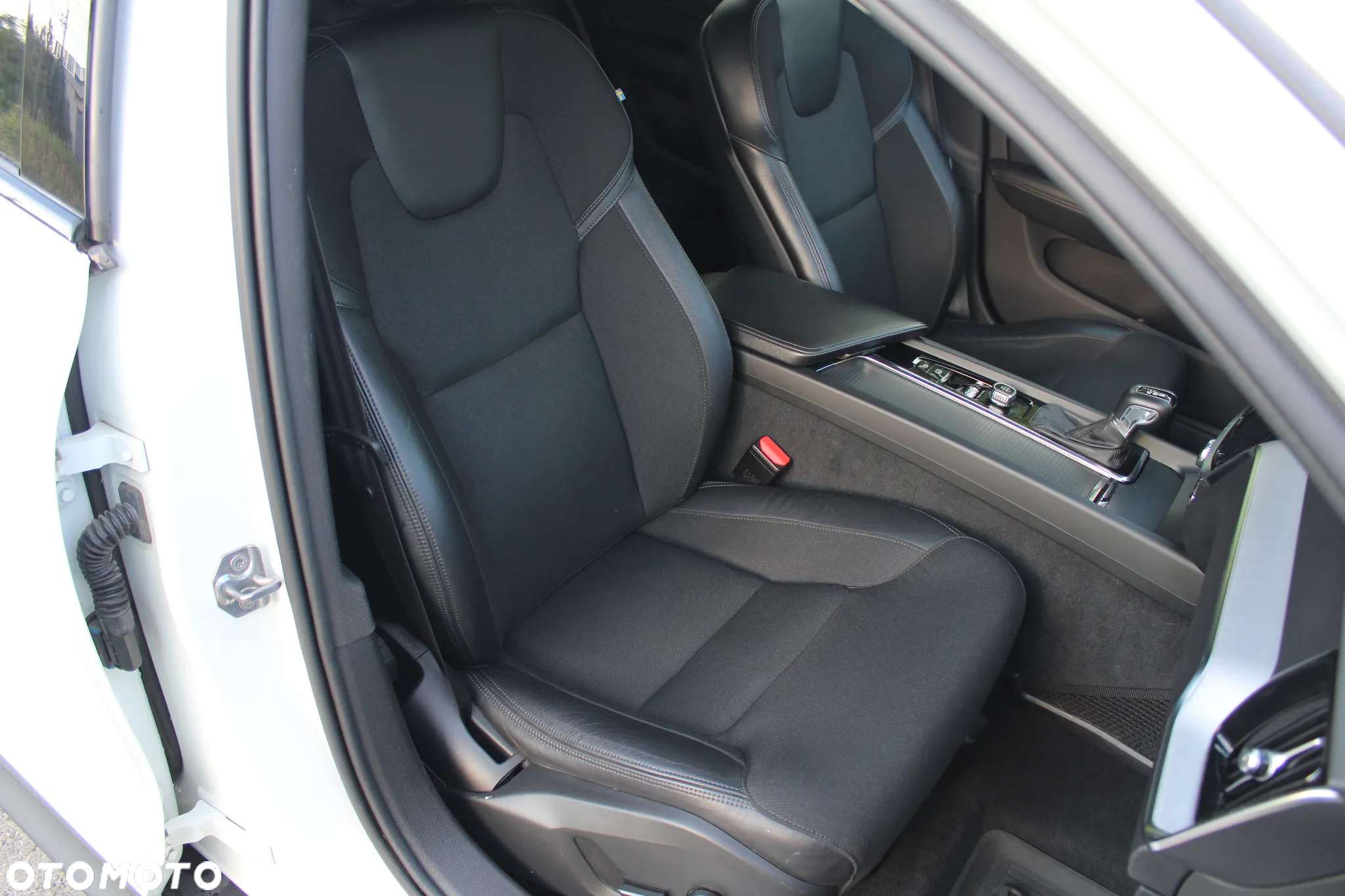 Volvo V60 Cross Country D4 AWD Geartronic Pro - 21