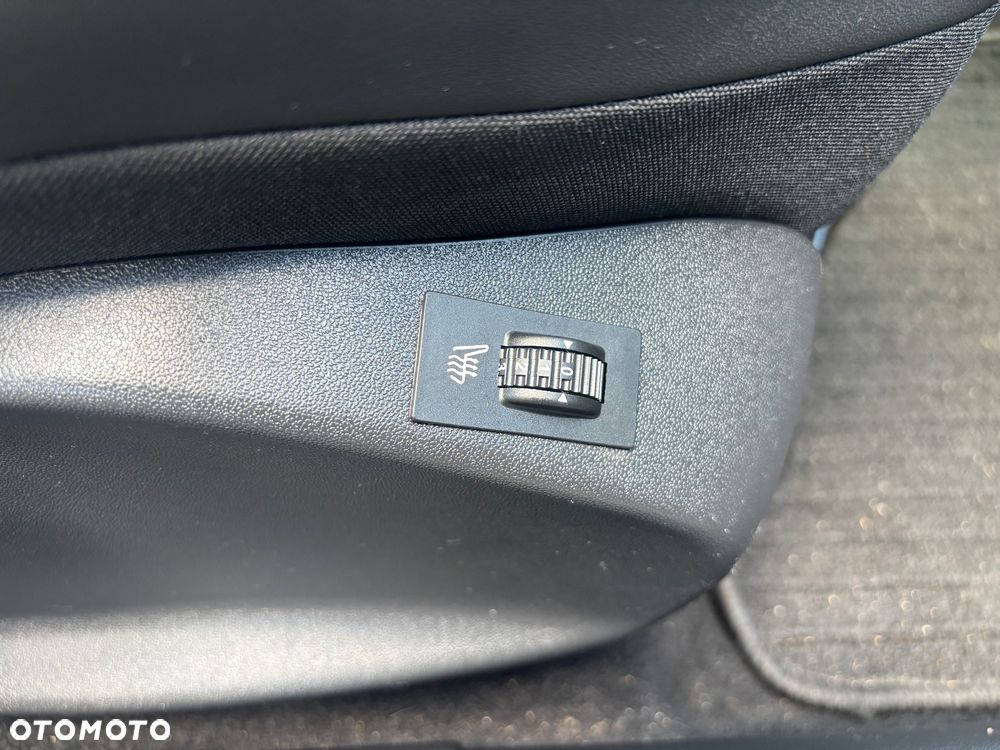 Peugeot 2008 PureTech 130 Allure - 27
