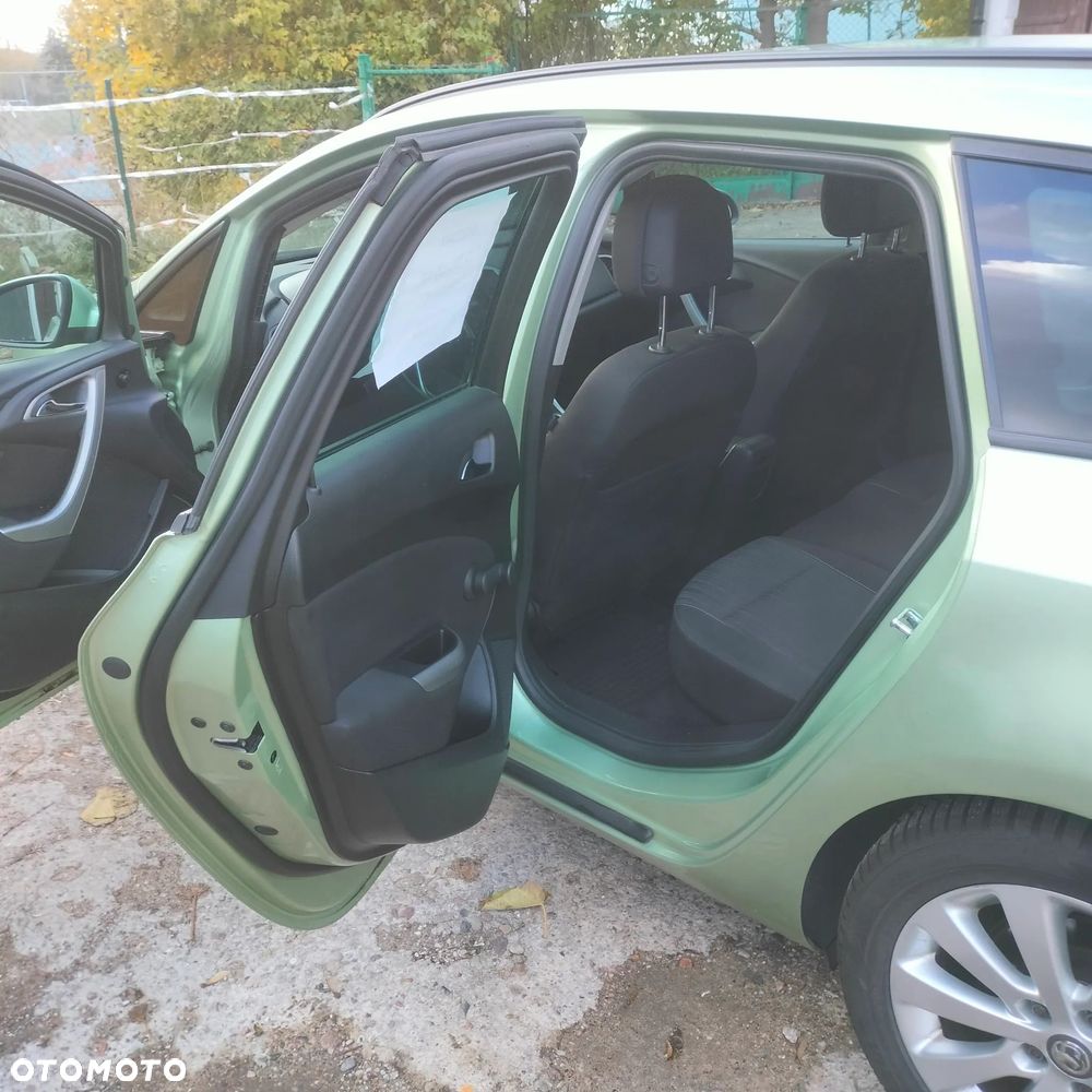 Opel Astra - 8