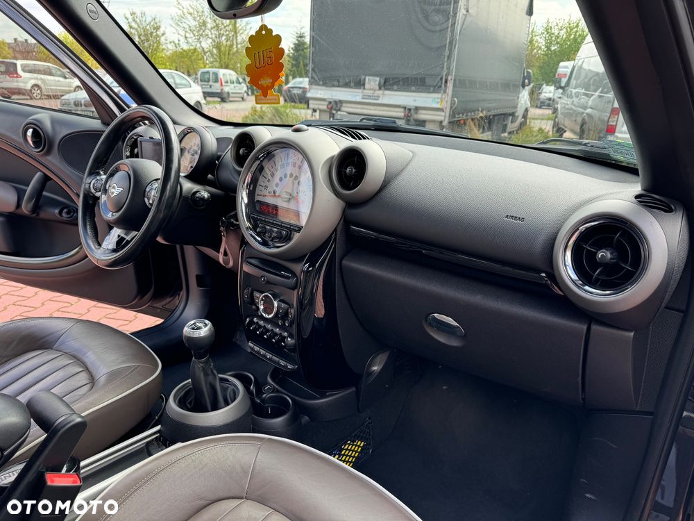 MINI Countryman Cooper SD ALL4 - 33