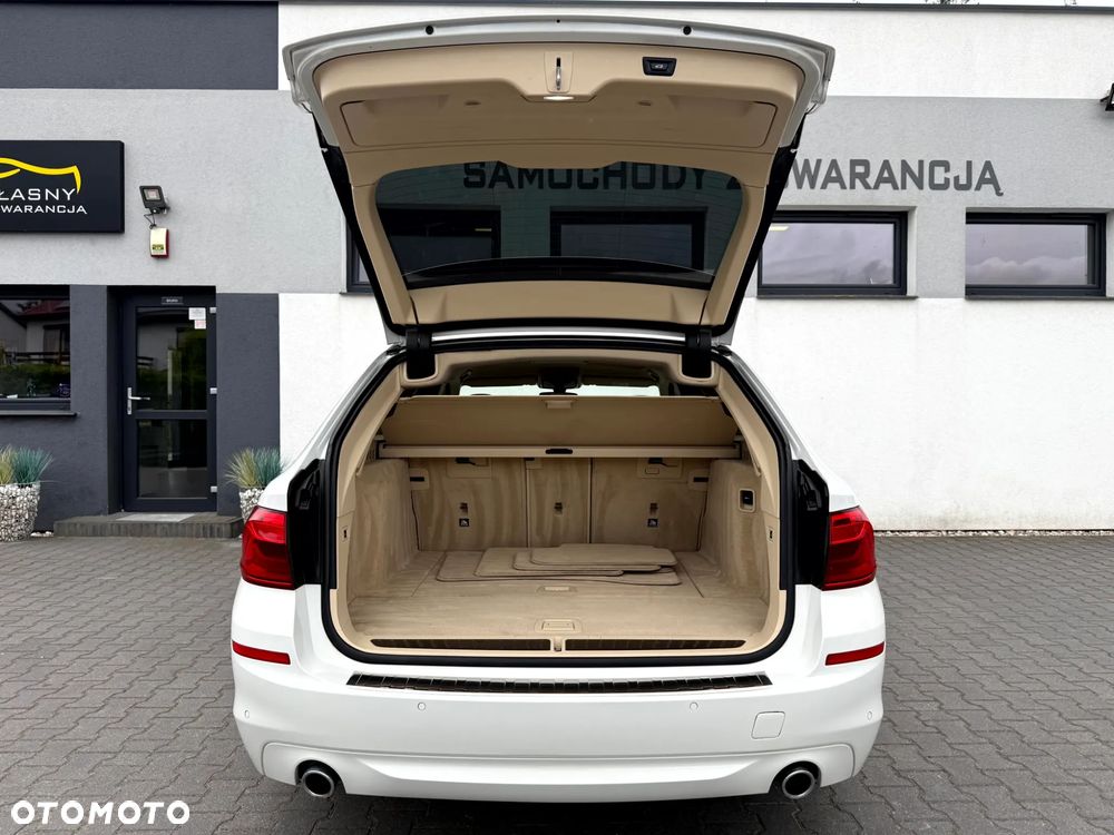 BMW Seria 5 520d Sport Line sport - 32