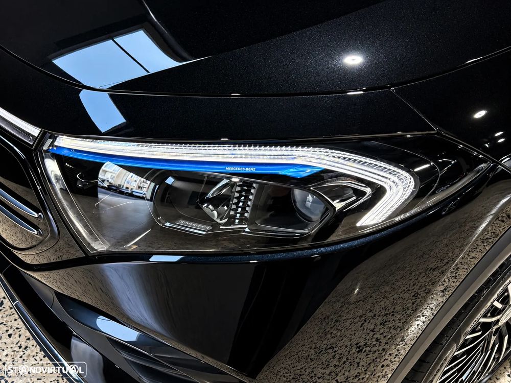 Mercedes-Benz EQA 300 4Matic AMG Line - 12