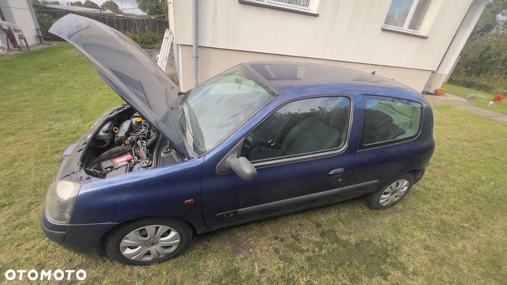 Renault Clio 1.2i RN - 5