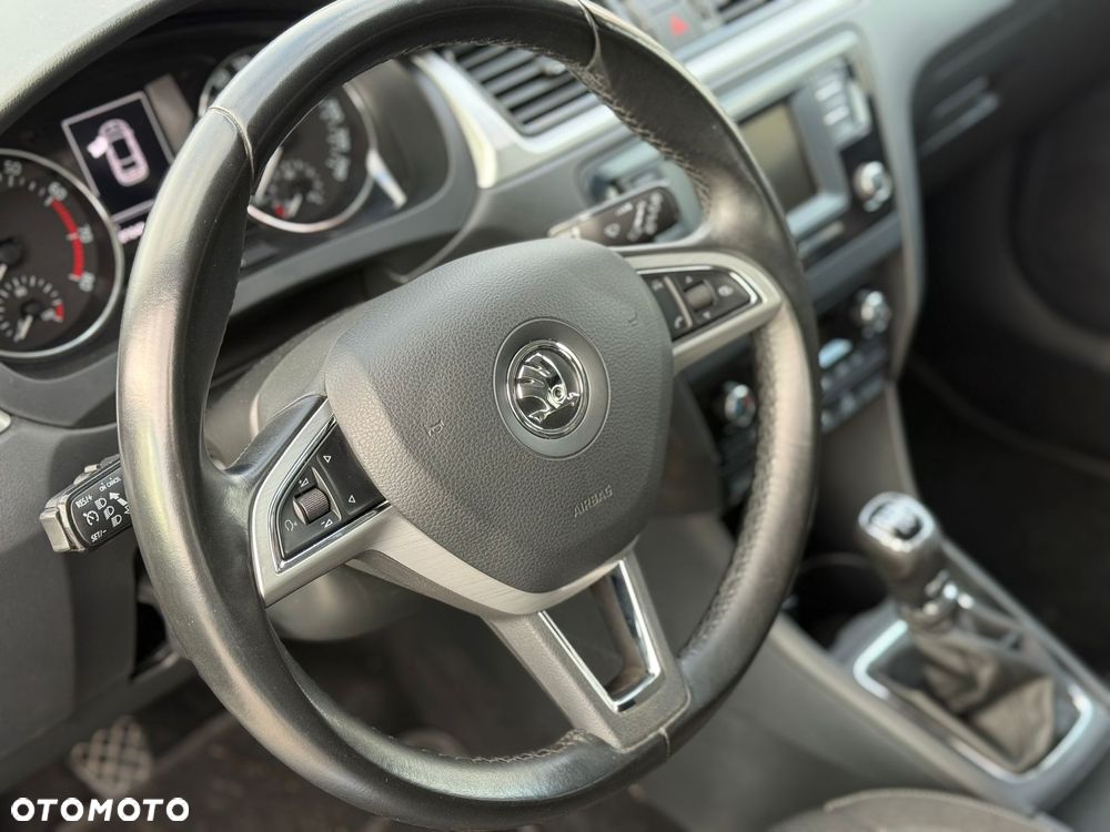 Skoda RAPID - 16
