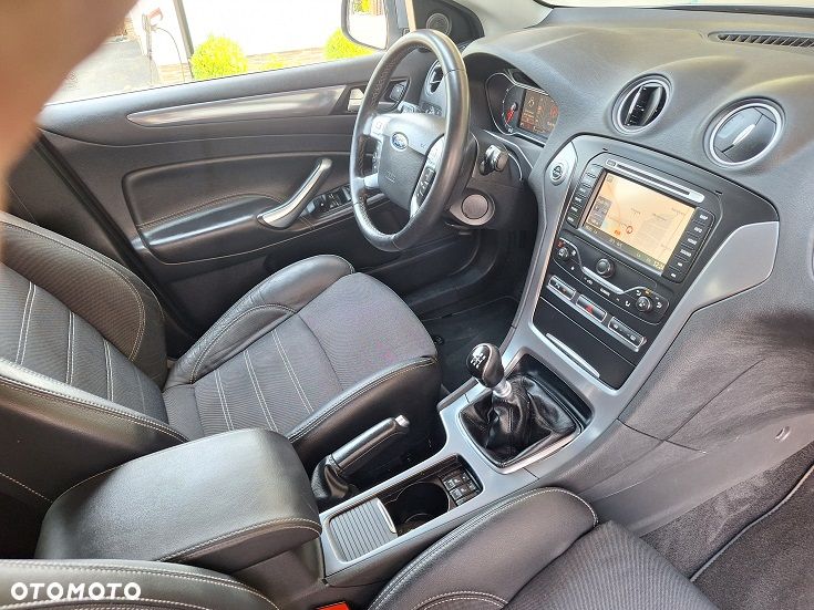 Ford Mondeo 2.0 TDCi Titanium X - 24