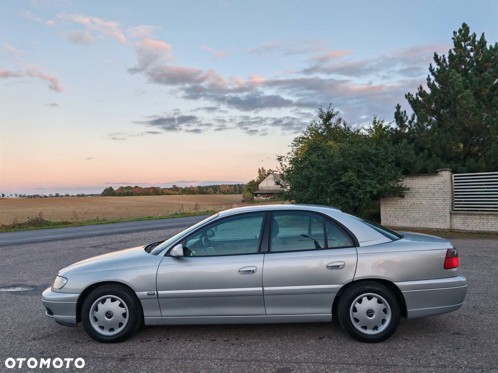 2003 Opel Omega, photograph 4
