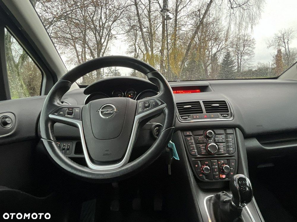 Opel Meriva - 8