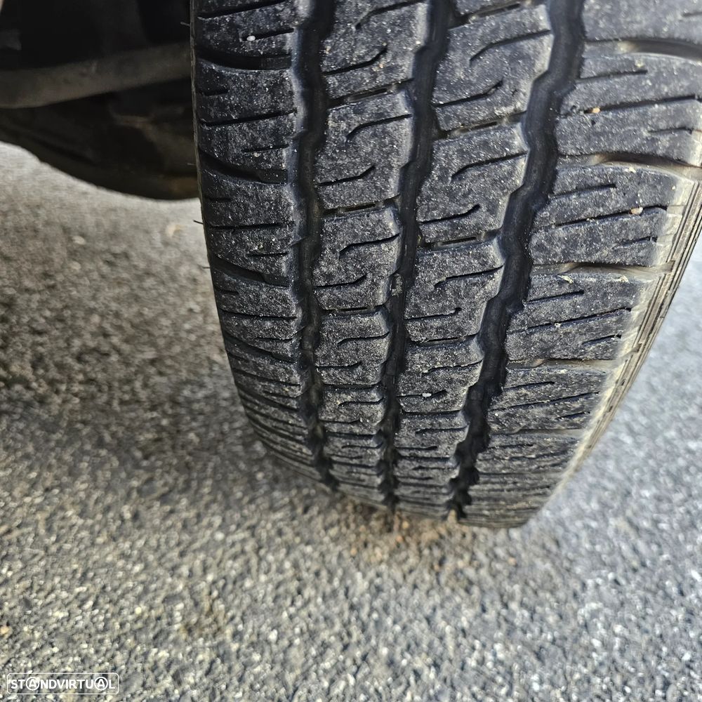 Toyota Hilux FRIGORÍFICA - 28