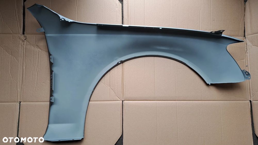 BŁOTNIK AUDI A4 B8 LIFT LY7G LEWY przód do modeli od 2011 do 2015 sedan kombi - 2