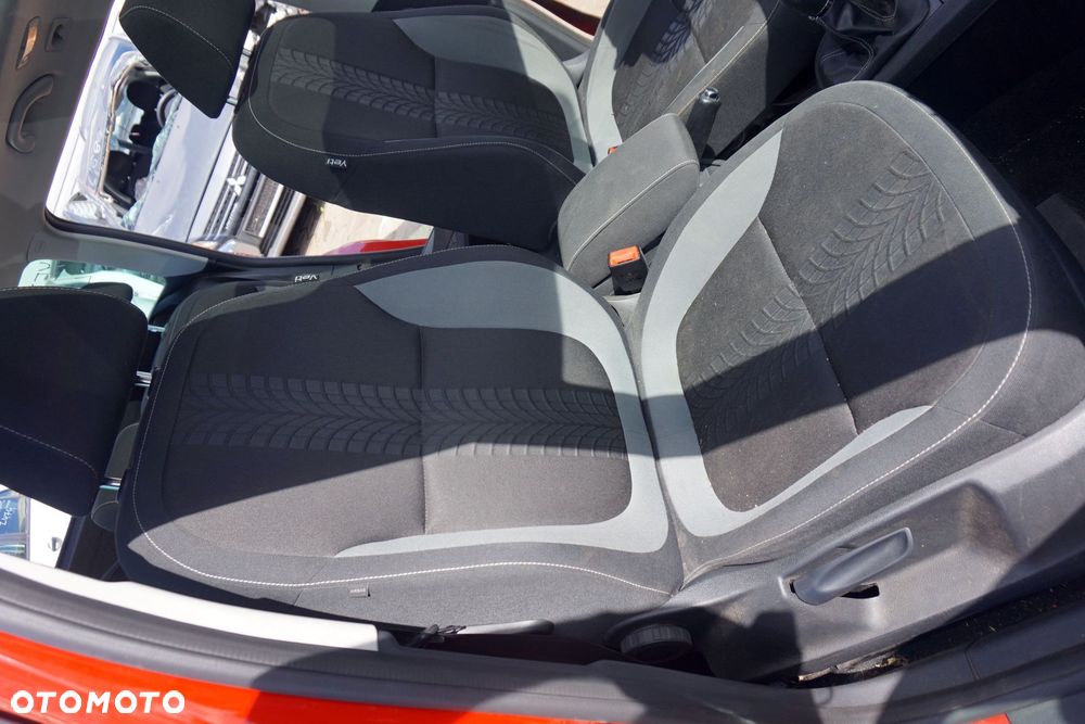 FOTEL PRZEDNI PRAWY YETI LIFT  SKODA 2012-2017 - 1