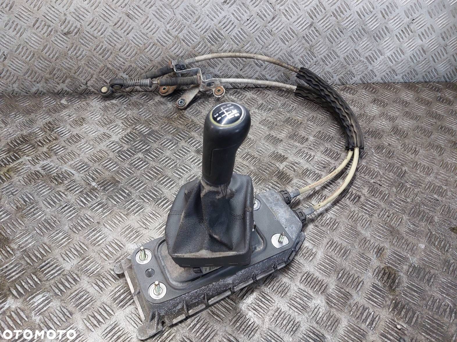LEWAREK ZMIANY BIEGÓW  LINKI VW POLO IV 1.4 16V 6Q0711049AL 6Q0711266G - 1