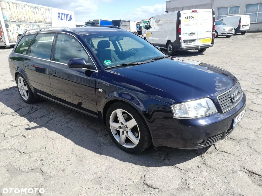 Audi A6 Avant 2.4 - 9