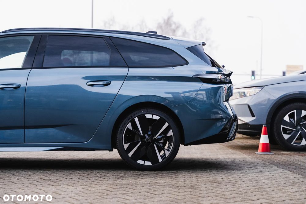 Peugeot 308 58.3kWh GT Exclusive - 8