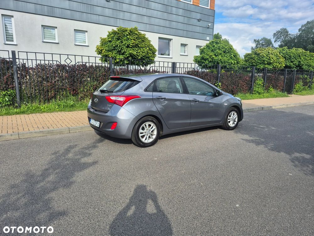 Hyundai i30 i30cw 1.4 Fifa World Cup Edition - 15