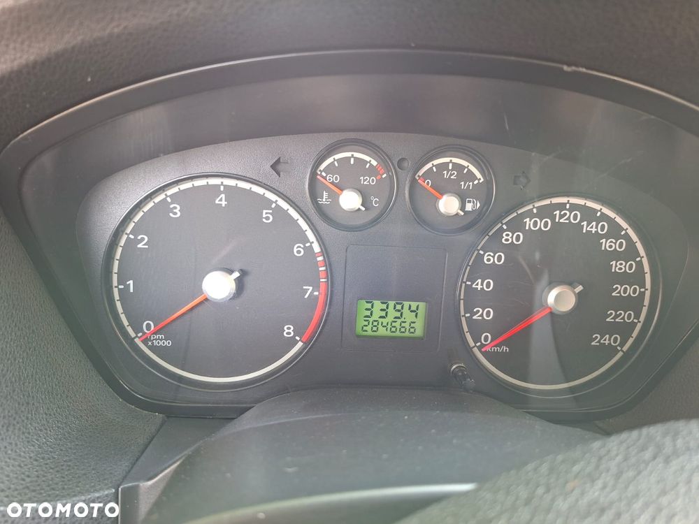Ford Focus - 8