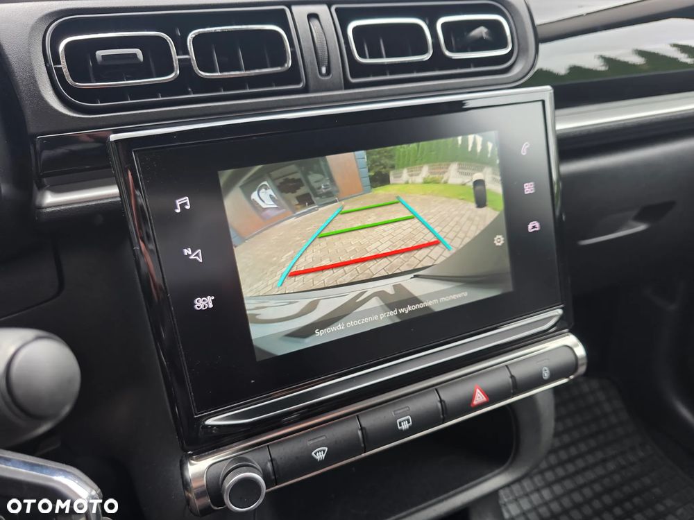 Citroën C3 1.2 PureTech Shine - 21