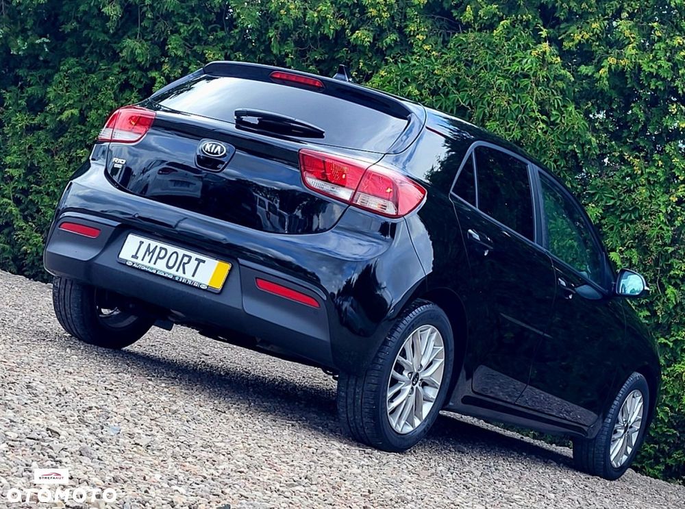 Kia Rio - 27