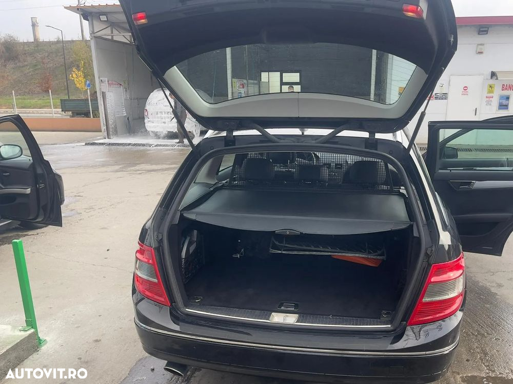 Mercedes-Benz C 220 (BlueTEC) d 7G-TRONIC Avantgarde - 3