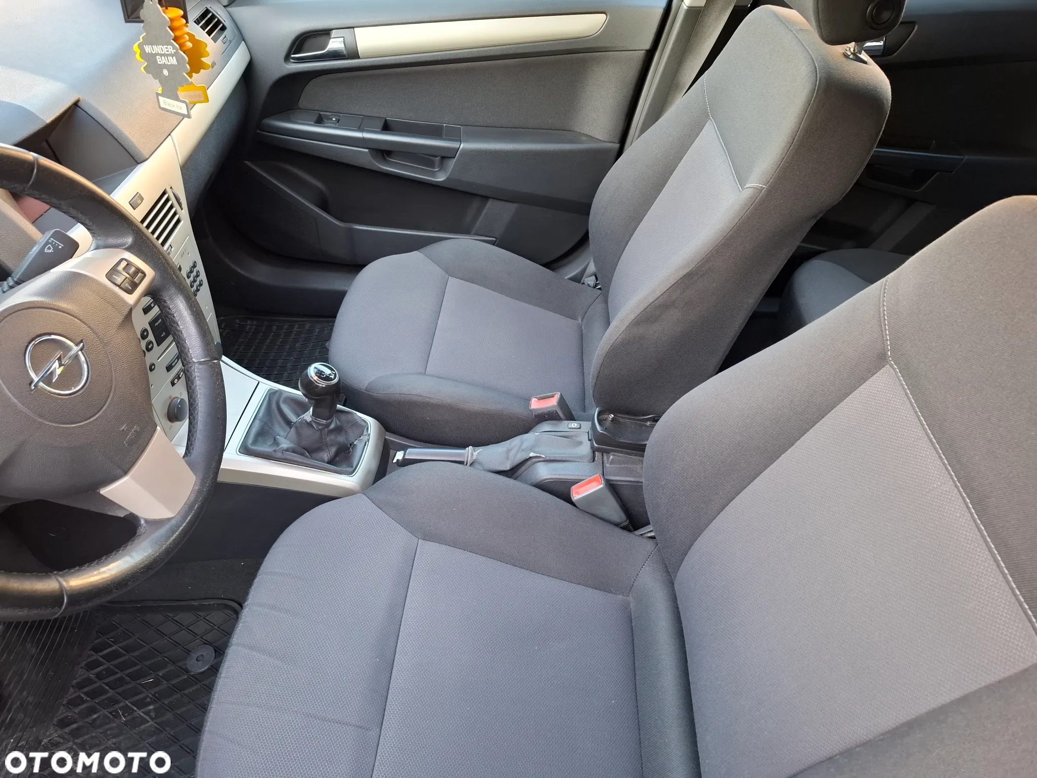 Opel Astra 1.9 CDTI DPF Edition - 16